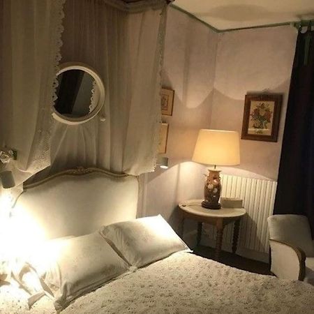 Grand Appartement De Charme Avec Parking Prive Florac Ngoại thất bức ảnh